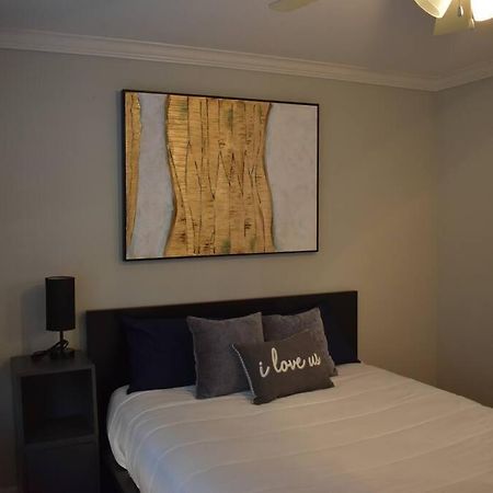 Townhouse Near Midtown Apartment Houston Bagian luar foto