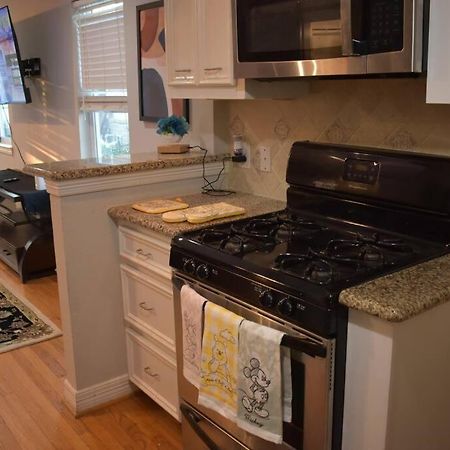Townhouse Near Midtown Apartment Houston Bagian luar foto